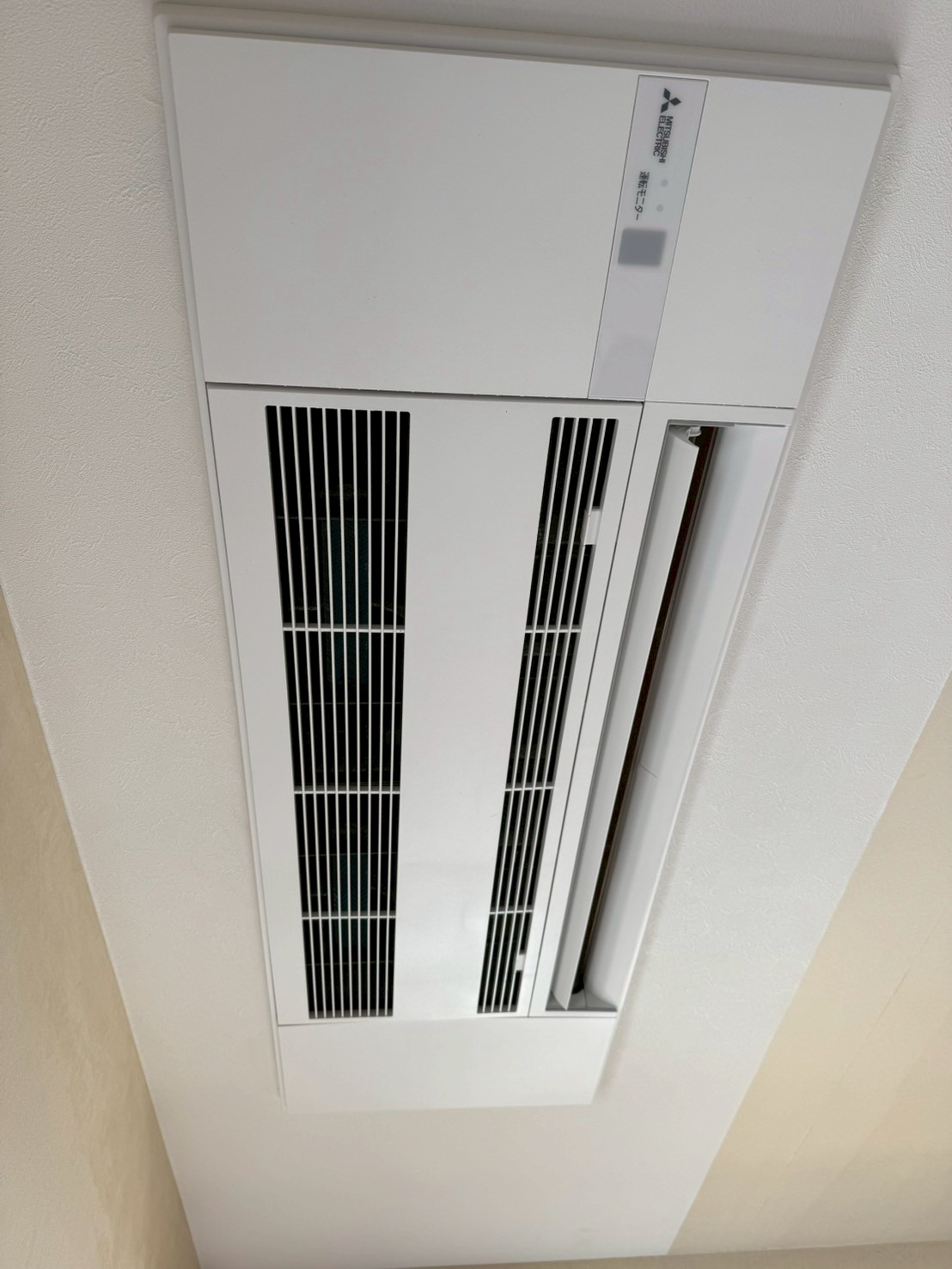 東京都目黒区にてハウジングエアコンの入れ替え工事